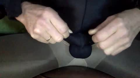 Snapshot of nylon2412 chatting on 10-30-25, 07:10 nylon2412 online show from 10-30-25, 07:10