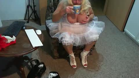 Strumpfhose online show from 02-19-26, 05:36