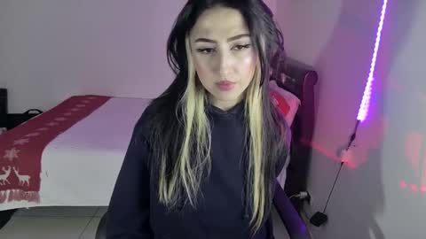 Snapshot of nymph_frida chatting on 12-05-24, 06:43 Frida online show from 12-05-24, 06:43