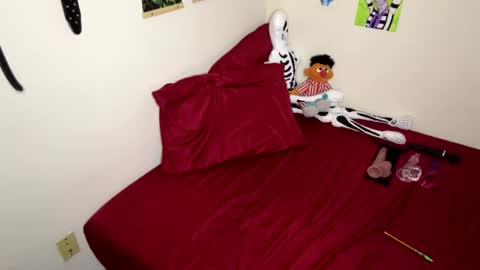 Snapshot of nymphaeaorion chatting on 11-15-25, 12:08 Nymphaea online show from 11-15-25, 12:08