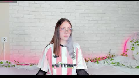 Kat online show from 11-12-25, 05:46