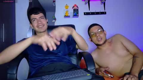 Snapshot of nymphobuddies chatting on 09-09-25, 09:58 David and Steven Independents online show from 09-09-25, 09:58