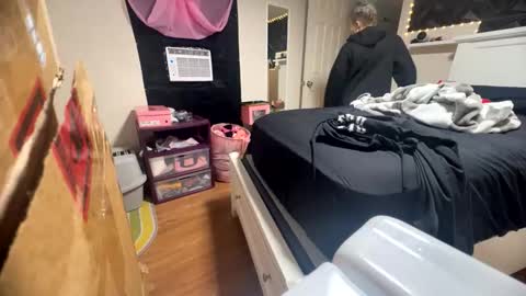 nymphomaticbaby online show from 12-03-25, 01:35