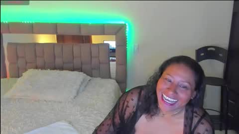 nyomi browm online show from 10-08-25, 10:13