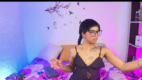 NYXHELLSQUEEN online show from 01-10-26, 09:41