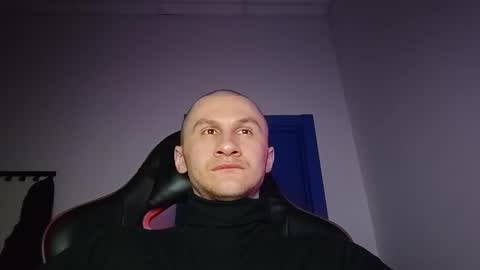 Snapshot of o1__1o chatting on 02-17-26, 01:24 o1__1o online show from 02-17-26, 01:24