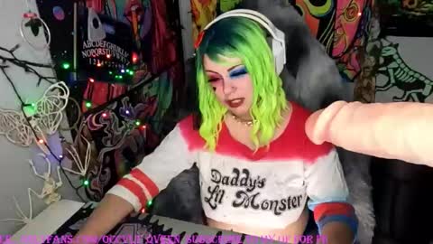 occvlt qveen online show from 10-14-25, 11:05