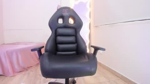 Snapshot of ocean_tay chatting on 09-20-25, 11:33 ocean_tay online show from 09-20-25, 11:33