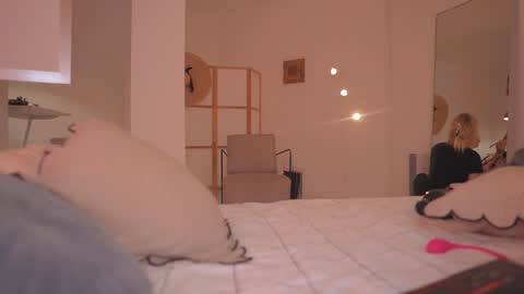 hi im Janasmall boobs big heart  warm pussy  online show from 01-01-25, 02:19