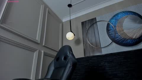 independent model online show from 02-06-25, 08:56