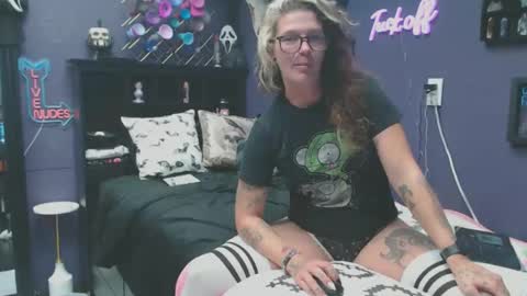 Oddy With A Body online show from 10-20-25, 06:25