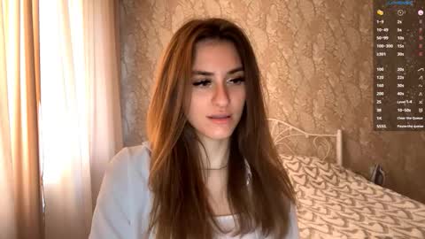 Mia online show from 10-21-25, 09:54