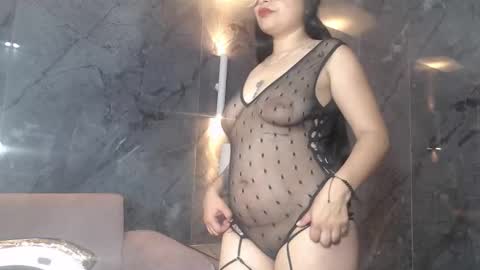 odette_b online show from 10-22-25, 03:51