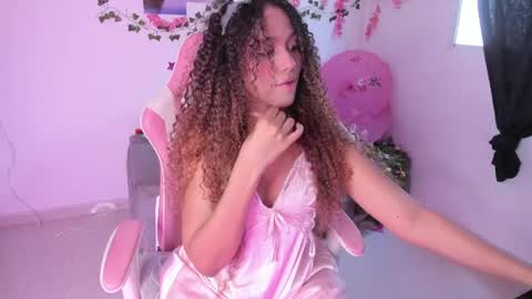 Snapshot of odette_ornela chatting on 09-11-25, 04:29 Odette online show from 09-11-25, 04:29