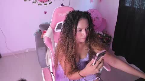 Snapshot of odette_ornela chatting on 09-24-25, 07:39 Odette online show from 09-24-25, 07:39