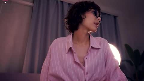 Thea online show from 10-23-25, 05:33