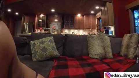 Odin and Freya online show from 10-31-25, 12:22