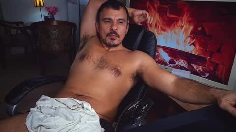 officeman7 online show from 12-08-24, 08:15