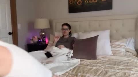 Snapshot of officiallyonlytams chatting on 11-24-25, 05:12 Tams online show from 11-24-25, 05:12