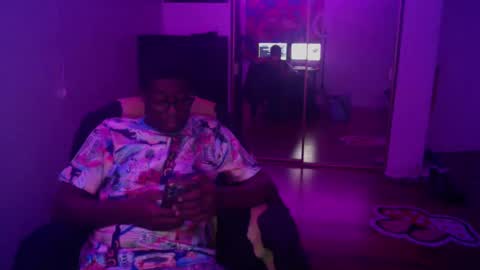 Money online show from 12-10-24, 05:07