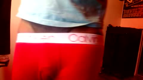 Snapshot of officialmoneyxxx chatting on 02-24-26, 02:48 Money online show from 02-24-26, 02:48