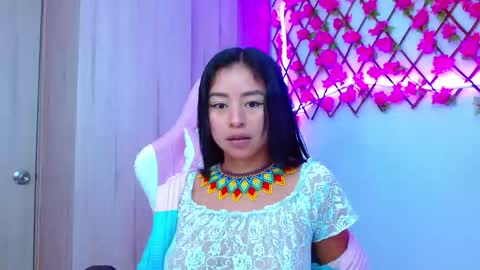 Snapshot of oficialraquel chatting on 10-01-25, 01:50 Raquel online show from 10-01-25, 01:50