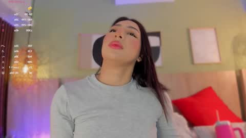 Holly online show from 02-12-26, 11:27