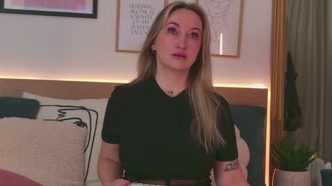 Kourtney online show from 01-13-25, 04:39