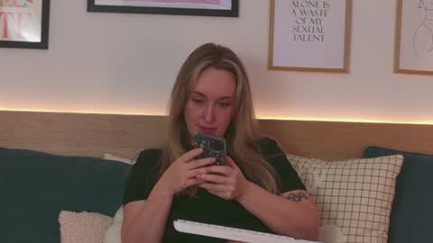 Kourtney online show from 01-13-25, 10:47