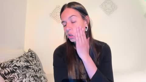 ohanna_ online show from 12-04-24, 10:30