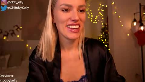 Snapshot of ohbabykelly chatting on 12-19-24, 01:07 Kelly online show from 12-19-24, 01:07
