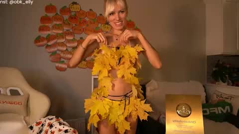 Snapshot of ohbabykelly chatting on 10-31-25, 11:17 Kelly online show from 10-31-25, 11:17