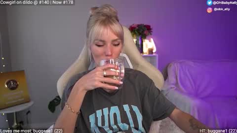 Snapshot of ohbabykelly chatting on 01-11-26, 10:26 Kelly online show from 01-11-26, 10:26