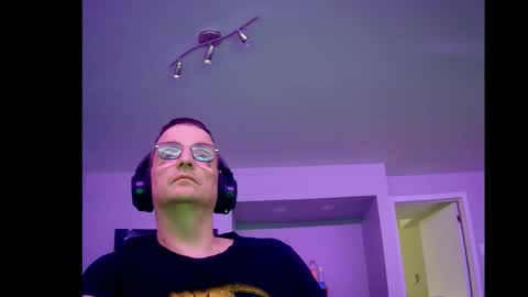 Snapshot of ohbitt chatting on 02-05-26, 04:06 ohbitt online show from 02-05-26, 04:06