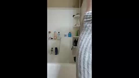 ohjaybones online show from 04-22-26, 12:24