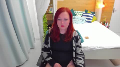 Snapshot of ohladyplease chatting on 02-28-26, 06:42 OhLadyPlease online show from 02-28-26, 06:42