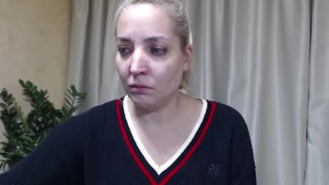 Mari online show from 11-12-25, 06:08