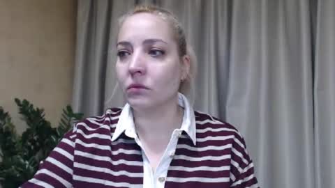 Mari online show from 12-15-25, 06:56