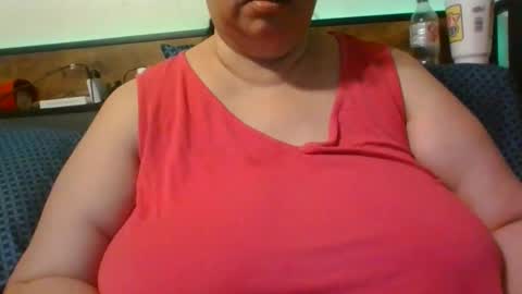 Snapshot of okiecpl82 chatting on 01-18-25, 04:37 okiecpl online show from 01-18-25, 04:37