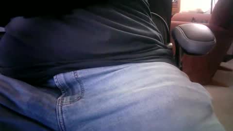 Snapshot of okiehard1 chatting on 10-27-25, 07:07 okiehard1 online show from 10-27-25, 07:07