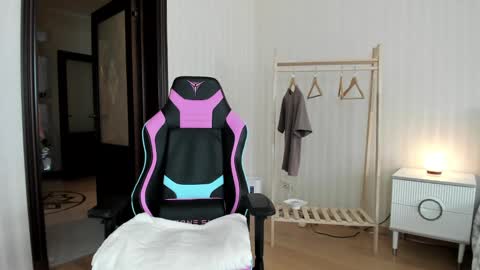 Snapshot of oksanafedorova chatting on 03-03-25, 09:44 Welcome to my fans page online show from 03-03-25, 09:44