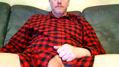 Snapshot of olavdelux chatting on 10-08-25, 07:39 olavdelux online show from 10-08-25, 07:39