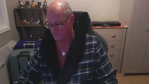 oldveteranuk online show from 09-17-25, 04:47