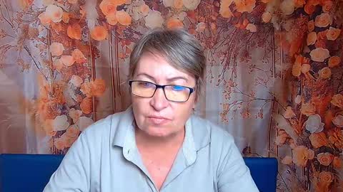 Snapshot of olgaluck chatting on 12-01-25, 11:15 OlgaLuck online show from 12-01-25, 11:15