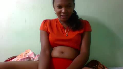 Snapshot of olgamariah203875 chatting on 03-08-25, 05:33 olgamariah203875 online show from 03-08-25, 05:33