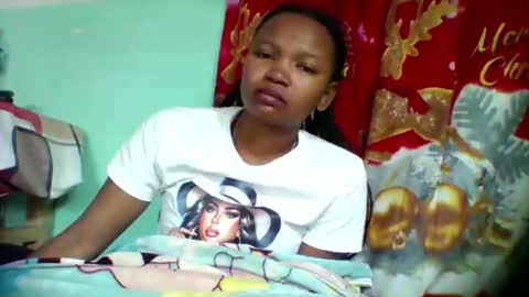 Snapshot of olgamariah203875 chatting on 09-11-25, 07:19 olgamariah203875 online show from 09-11-25, 07:19