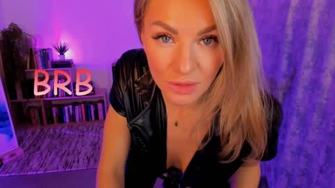 oliva_candy online show from 01-11-25, 11:12