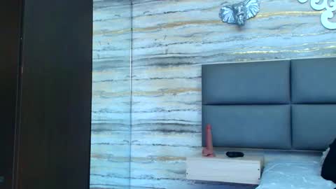 Oliver  online show from 12-21-25, 12:18