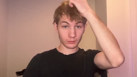 Snapshot of oliver_beck chatting on 12-27-24, 07:46 Oliver Beck online show from 12-27-24, 07:46