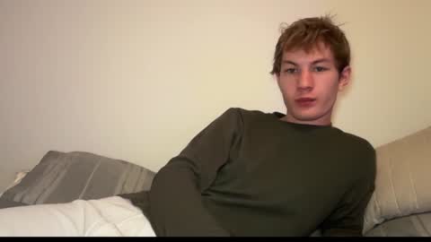 Snapshot of oliver_beck chatting on 01-16-25, 02:30 Oliver Beck online show from 01-16-25, 02:30